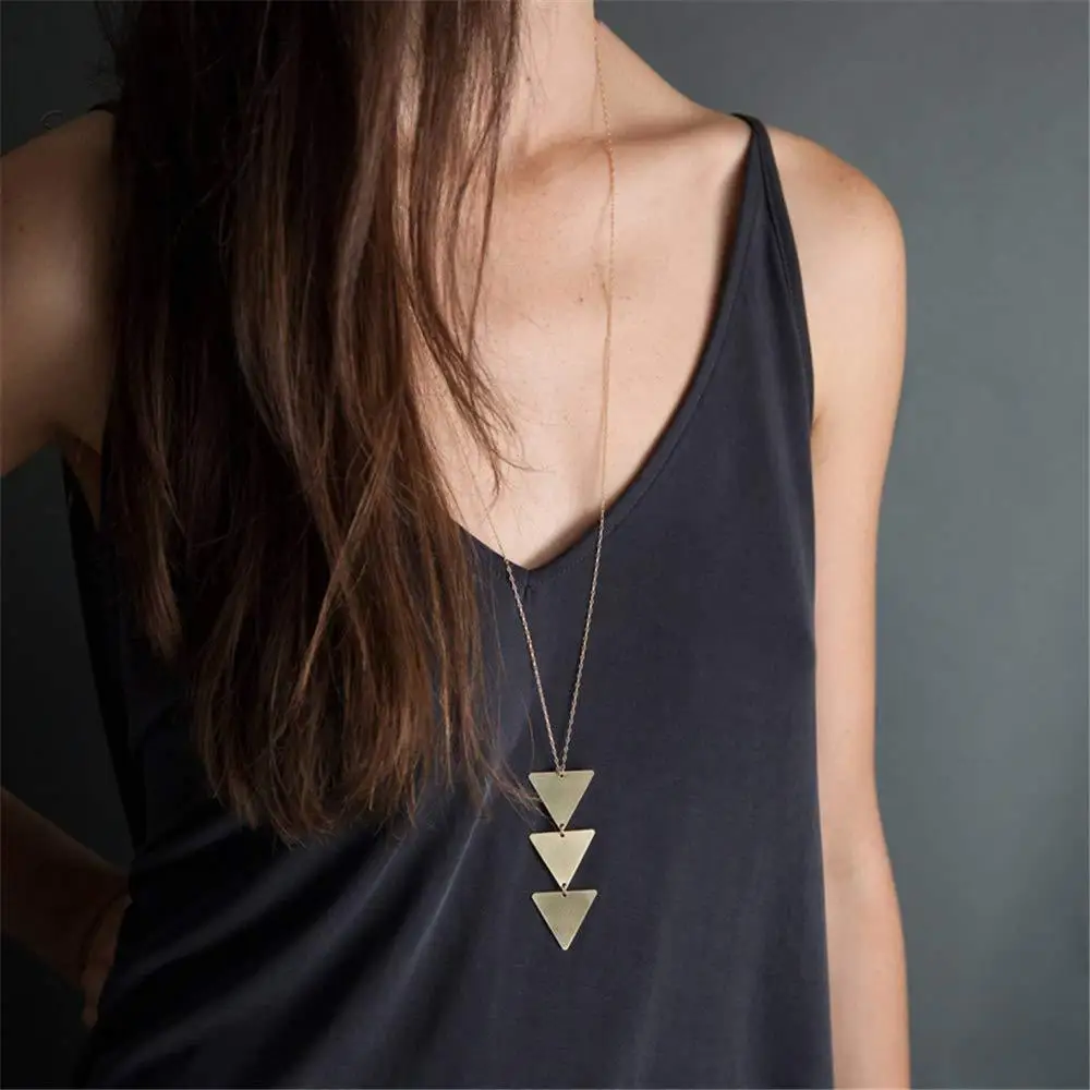 European and American cross-border jewelry winter hot-selling sweater chain women's long simple and fashionable three triangle n
European and American cross-border jewelry winter hot-selling sweater chain women's long simple and fashionable three triangle n