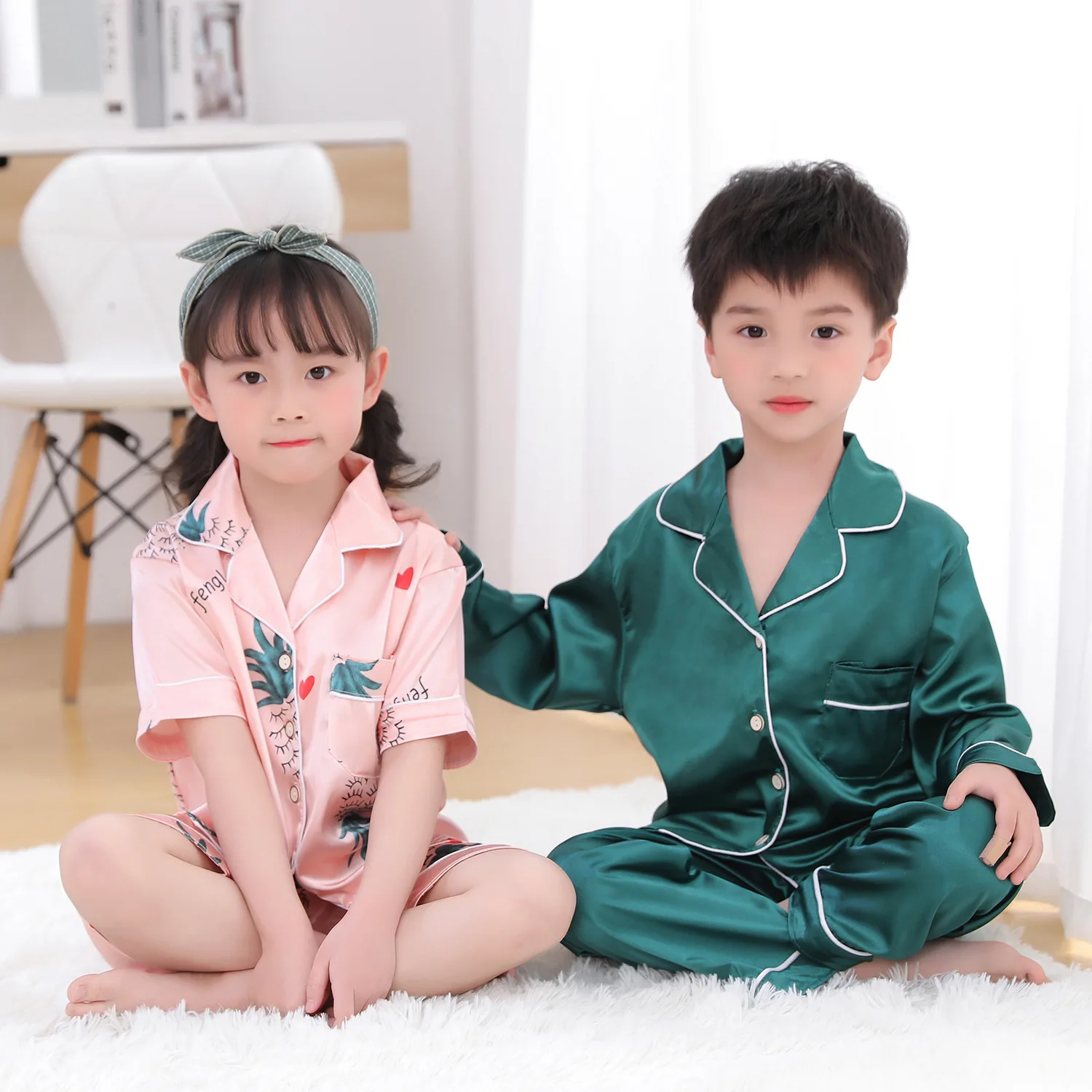 Sleepwear Summer Girl Shorts Pajamas Baby Boy Children Cartoon Sets Suit Family Clothing Kid for Teenagers Sleep Clothes Nightie
Sleepwear Summer Girl Shorts Pajamas Baby Boy Children Cartoon Sets Suit Family Clothing Kid for Teenagers Sleep Clothes Nightie