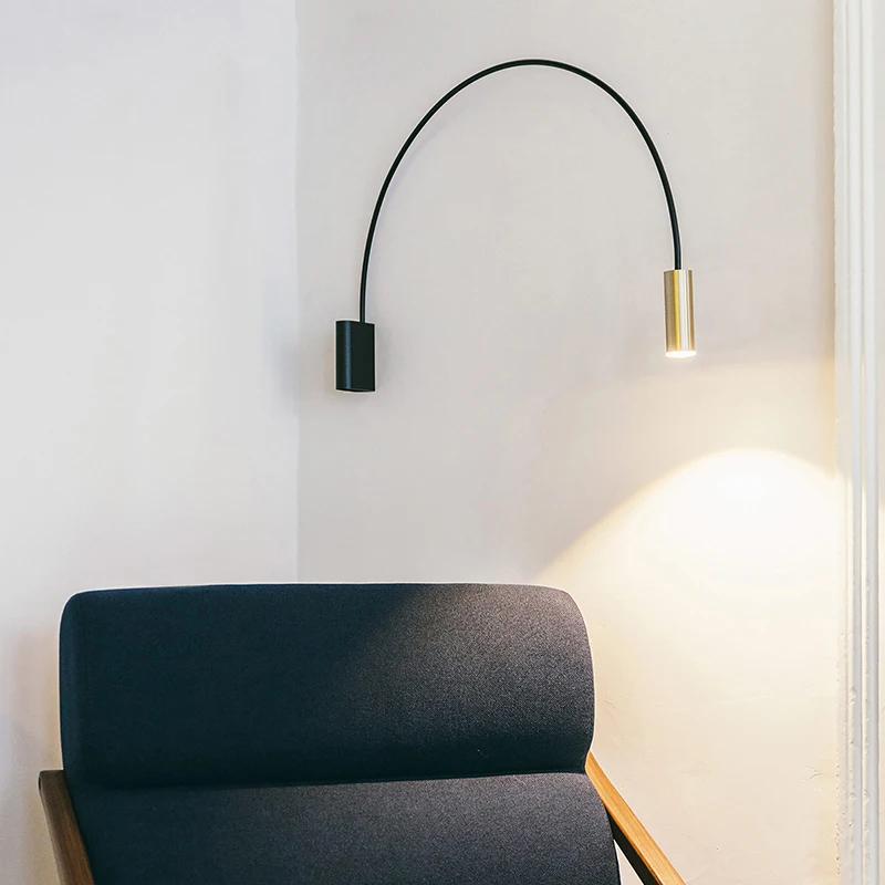 Modern Creative Wall lamp Nordic Living Room Bedroom Dining Table Study Copper Spin Downlight Wall Light Iron Black And Gold LED
Modern Creative Wall lamp Nordic Living Room Bedroom Dining Table Study Copper Spin Downlight Wall Light Iron Black And Gold LED