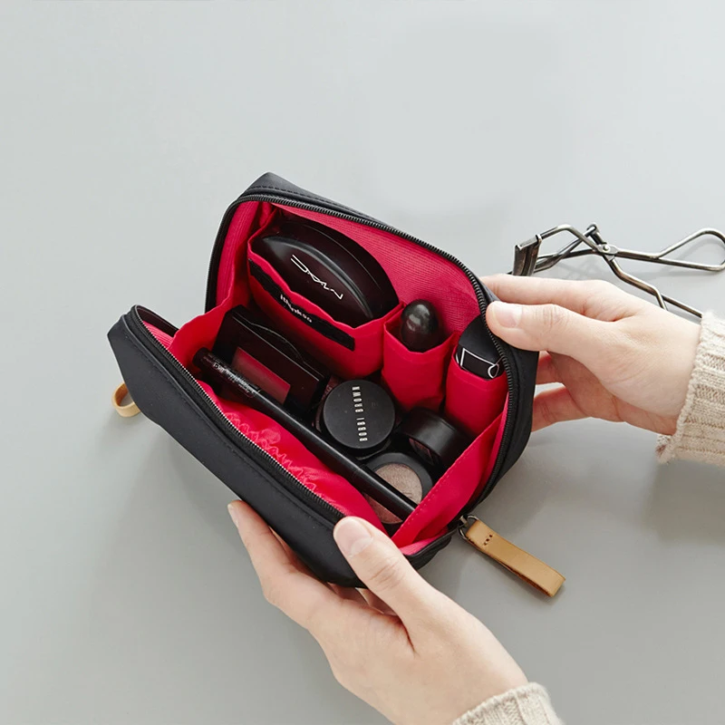 New Arrival Cosmetic Bag Simple Solid Color for Women Makeup Bag Pouch Toiletry Bag Waterproof Make Up Purses Case 2023
New Arrival Cosmetic Bag Simple Solid Color for Women Makeup Bag Pouch Toiletry Bag Waterproof Make Up Purses Case 2023
