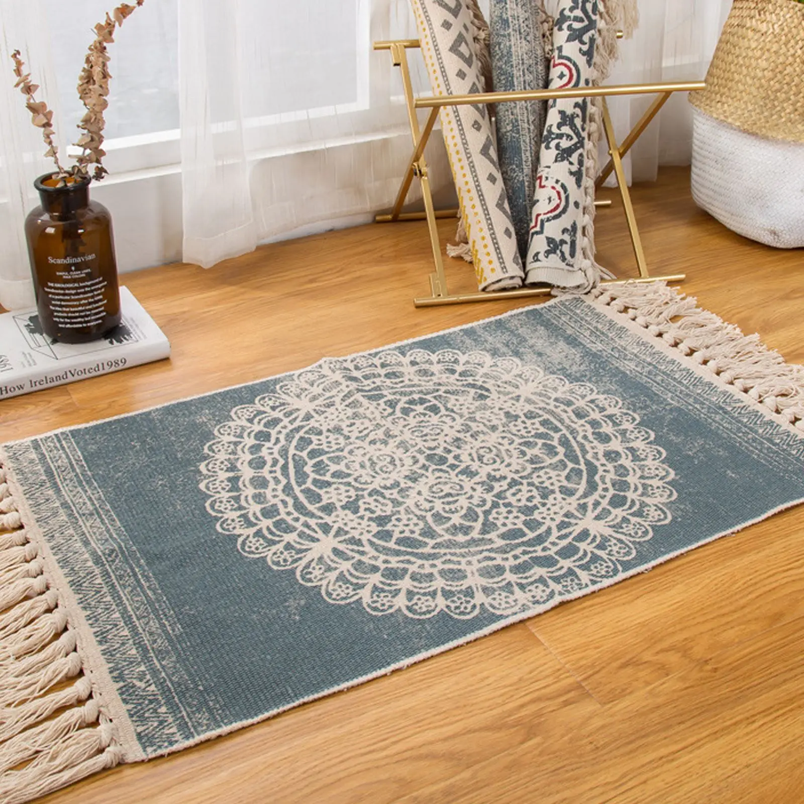 Area Rug Bohemian Style Floor Mat Throw Rug Carpet with Tassels for Entryway Bedside Living Room
Area Rug Bohemian Style Floor Mat Throw Rug Carpet with Tassels for Entryway Bedside Living Room