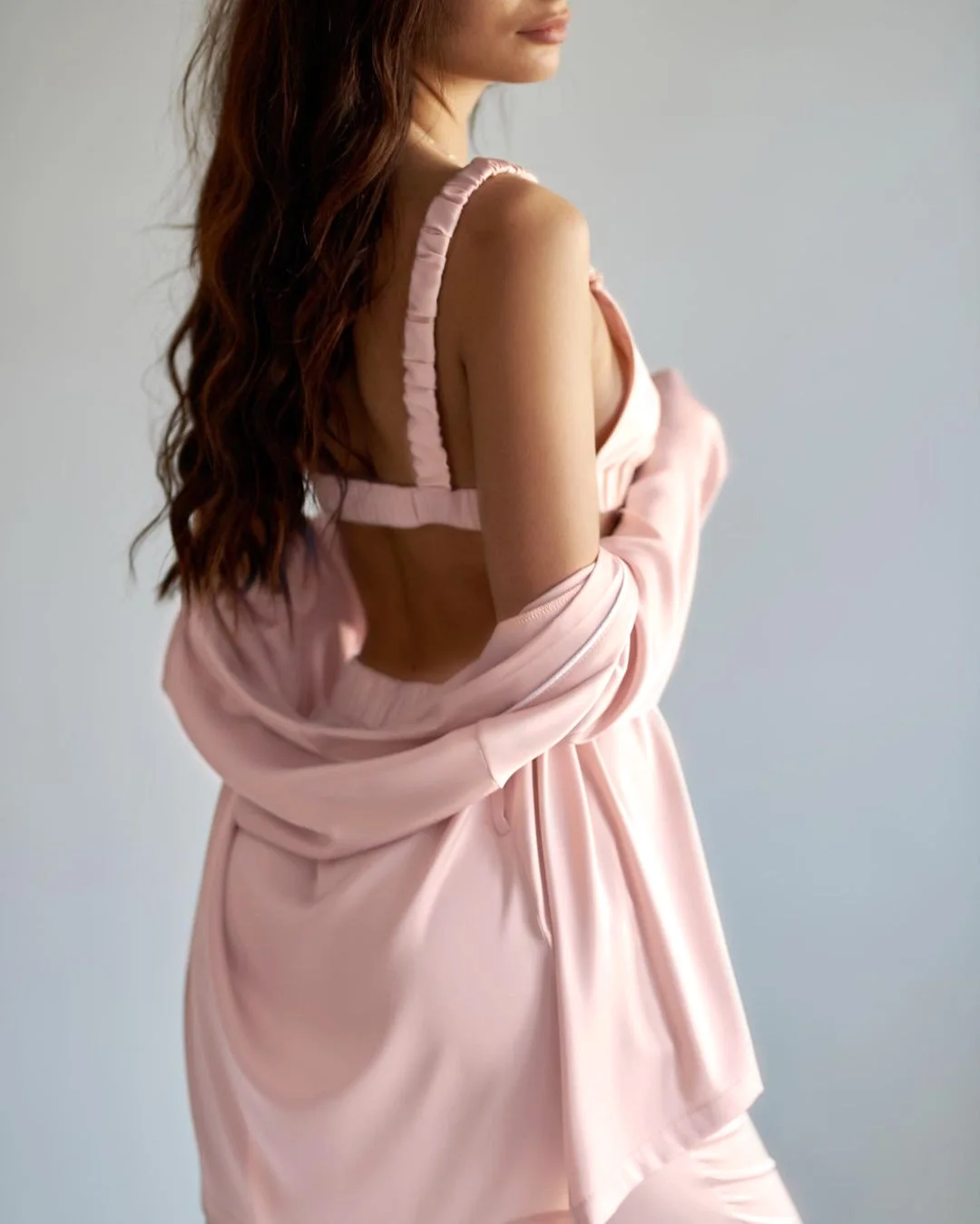 3PCS Pj's Sets Women Satin Pajamas Summer Casual Sleepwear Thin Loose Nightwear Comfy Home Wear Kimono Robe Gown With Trousers
3PCS Pj's Sets Women Satin Pajamas Summer Casual Sleepwear Thin Loose Nightwear Comfy Home Wear Kimono Robe Gown With Trousers