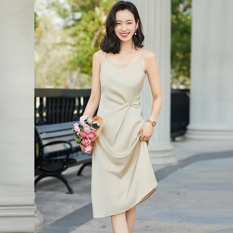 Женское длинное платье на бретелях, летнее платье без рукавов 
Женское длинное платье на бретелях, летнее платье без рукавов