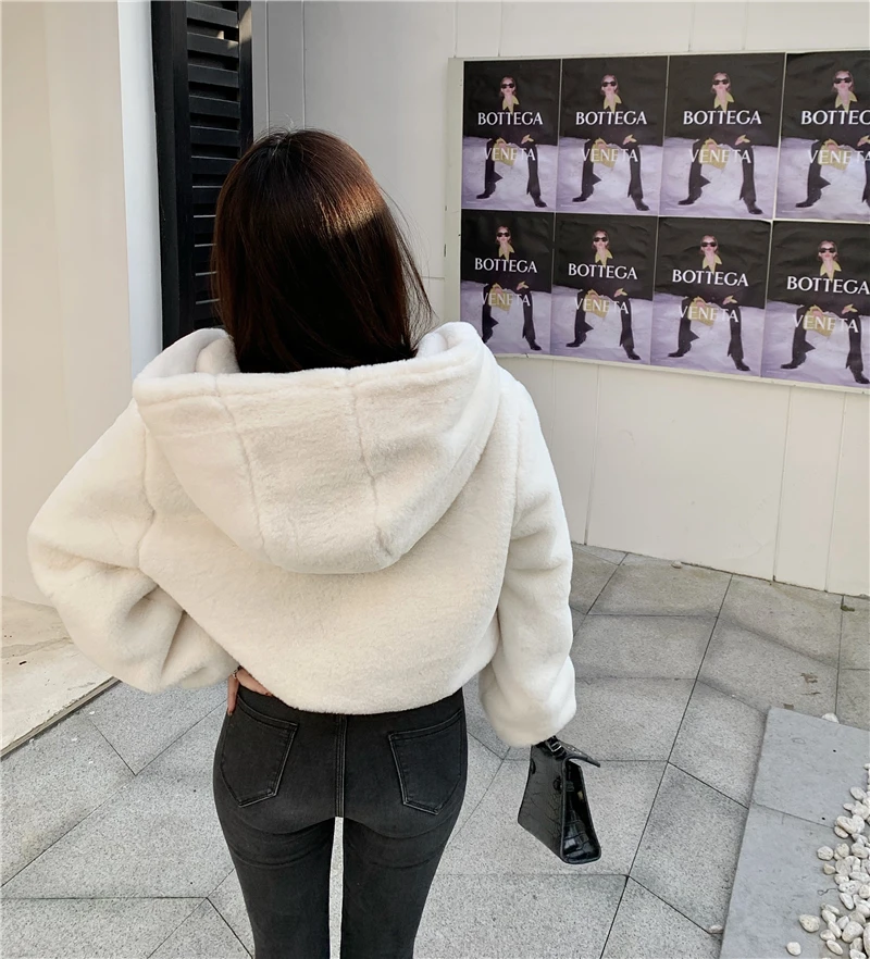 Woman Thicken Warm Sweatshirt 2020 Korean Casual Solid Hooded Long Sleeve Oversized Zipper Jacket Female Short Outers WJK33
Woman Thicken Warm Sweatshirt 2020 Korean Casual Solid Hooded Long Sleeve Oversized Zipper Jacket Female Short Outers WJK33