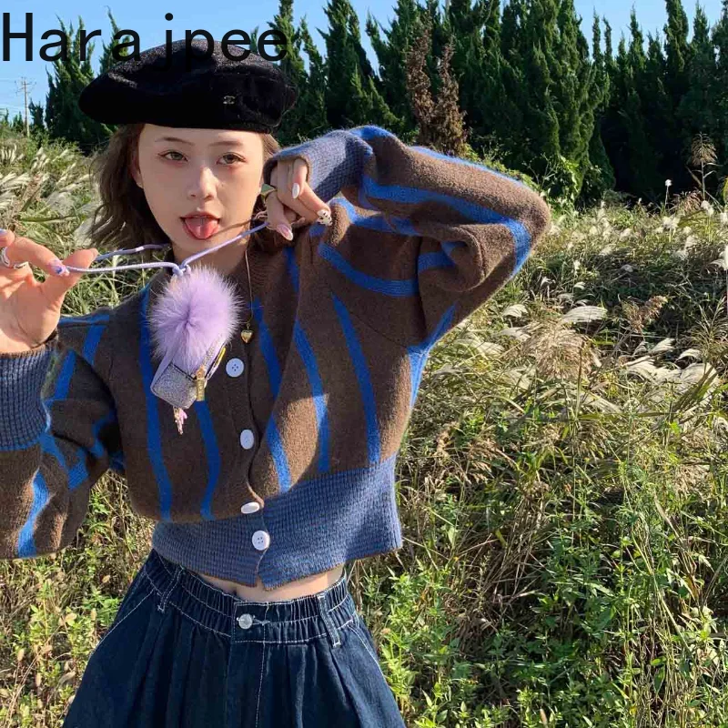 Женский трикотажный кардиган Harajpee, однобортный свитер контрастных цветов в полоску, с круглым вырезом, в Корейском стиле, весна-осень
Женский трикотажный кардиган Harajpee, однобортный свитер контрастных цветов в полоску, с круглым вырезом, в Корейском стиле, весна-осень