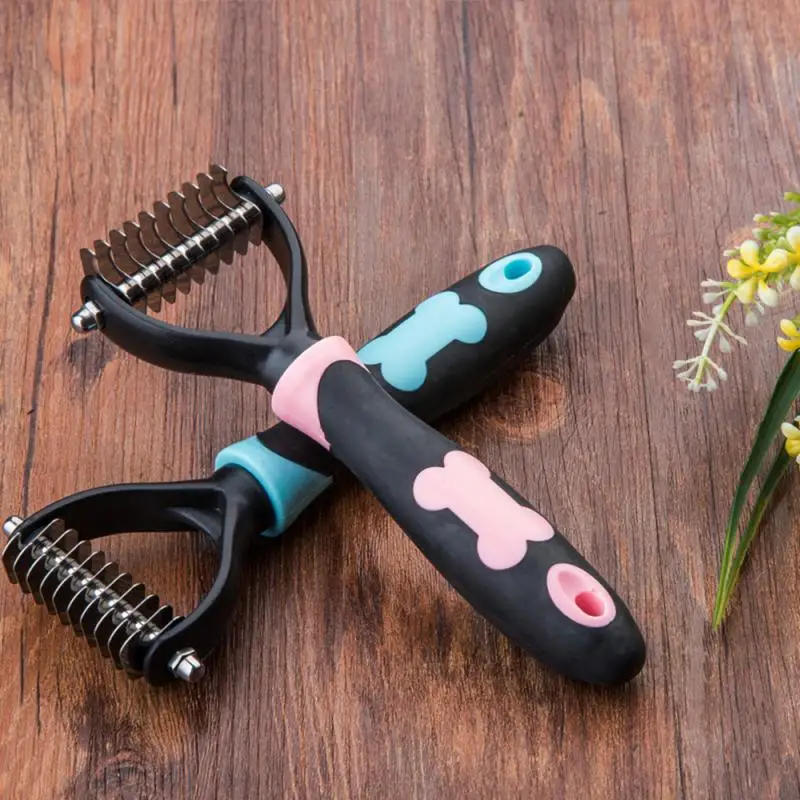 Pet hair removal comb, hair removal device, fur grooming trimmer, stainless steel pet grooming tool, pet hair combing tool 
Pet hair removal comb, hair removal device, fur grooming trimmer, stainless steel pet grooming tool, pet hair combing tool