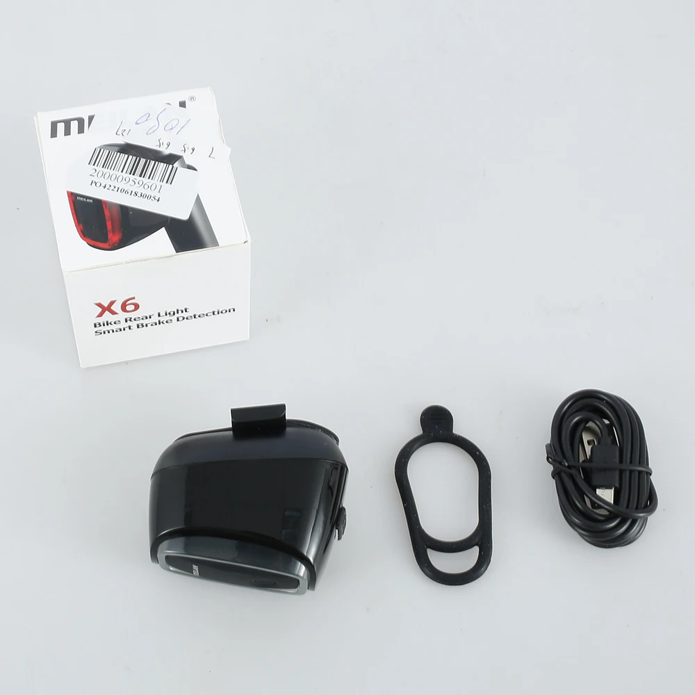 Rechargeable Smart Bike Tail Light Install Flashlight Cycling Accessories Automatic Sensing Brake Detection Rear Light Easy
Rechargeable Smart Bike Tail Light Install Flashlight Cycling Accessories Automatic Sensing Brake Detection Rear Light Easy