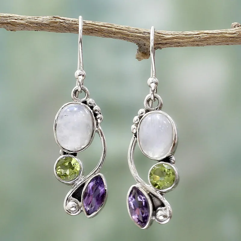 Moonstone Earrings European and American Natural Color Zircon Earrings Female Jewelry Birthday Gifts Korean Fashion
Moonstone Earrings European and American Natural Color Zircon Earrings Female Jewelry Birthday Gifts Korean Fashion