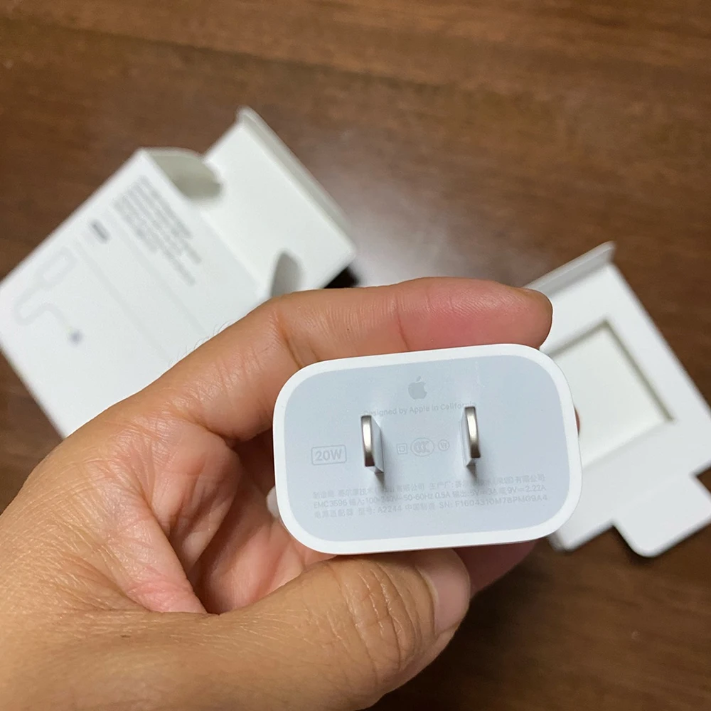 Original Apple 20W USB-C Power Adapter Mobile Phone Charger US EU UK Plug Fast Charger Adapter for iPad for iPhone 12/11 Pro
Original Apple 20W USB-C Power Adapter Mobile Phone Charger US EU UK Plug Fast Charger Adapter for iPad for iPhone 12/11 Pro