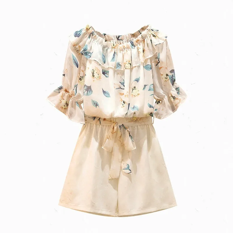 Chiffon shirt shorts 2021 new sexy one-neck sweet print top comfortable large size solid color pants puff sleeve suit
Chiffon shirt shorts 2021 new sexy one-neck sweet print top comfortable large size solid color pants puff sleeve suit