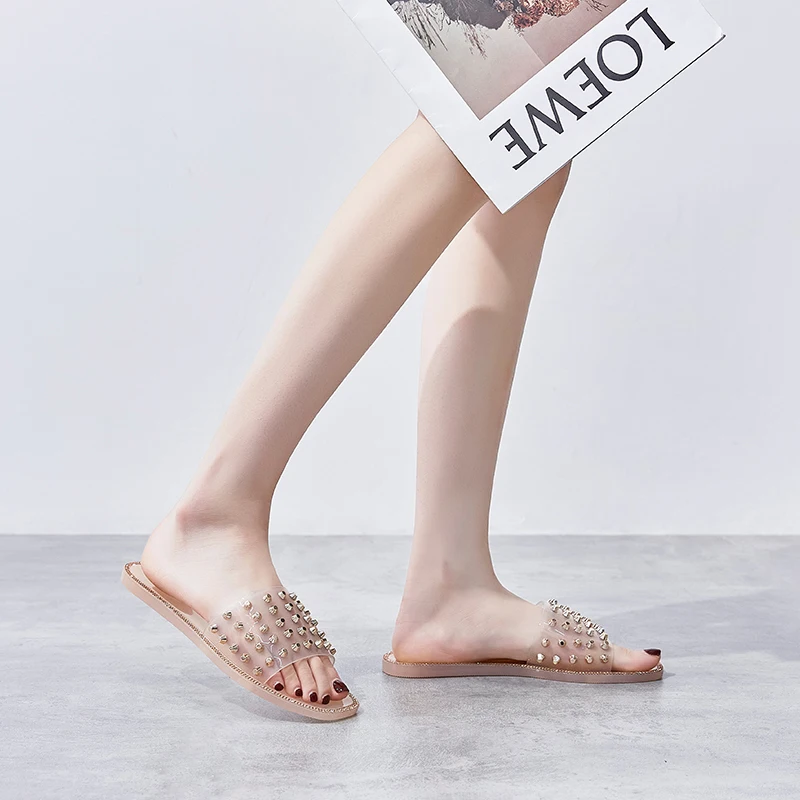 Сланцы женские с металлическим украшением, пляжные шлепанцы без застежки, круглый носок, плоская подошва, повседневные однотонные, лето 2021
Сланцы женские с металлическим украшением, пляжные шлепанцы без застежки, круглый носок, плоская подошва, повседневные однотонные, лето 2021