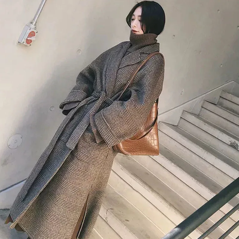 Women Coat winter Long Sleeve Warm Plaid Woolen Blends Female Elegant Double Breasted Woolen Coat Oversize Plus Size W017
Women Coat winter Long Sleeve Warm Plaid Woolen Blends Female Elegant Double Breasted Woolen Coat Oversize Plus Size W017