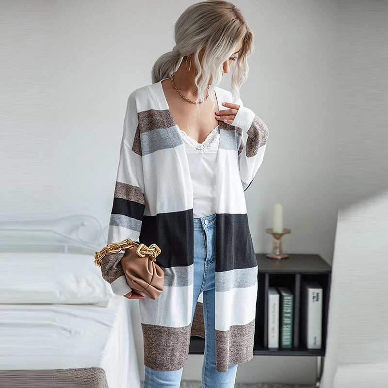 V-neck buttonless thin color matching Women's clothing2022 spring autumn new medium and long joker long sleeve Sweater cardigan
V-neck buttonless thin color matching Women's clothing2022 spring autumn new medium and long joker long sleeve Sweater cardigan