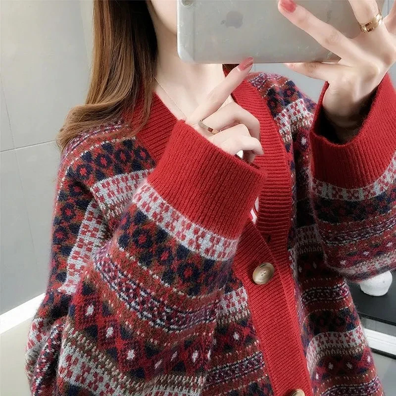 Korean Tops Single Breasted Knitwear Jacket Loose Contrast Color V-Neck Single Breasted Knitt Cardigan
Korean Tops Single Breasted Knitwear Jacket Loose Contrast Color V-Neck Single Breasted Knitt Cardigan