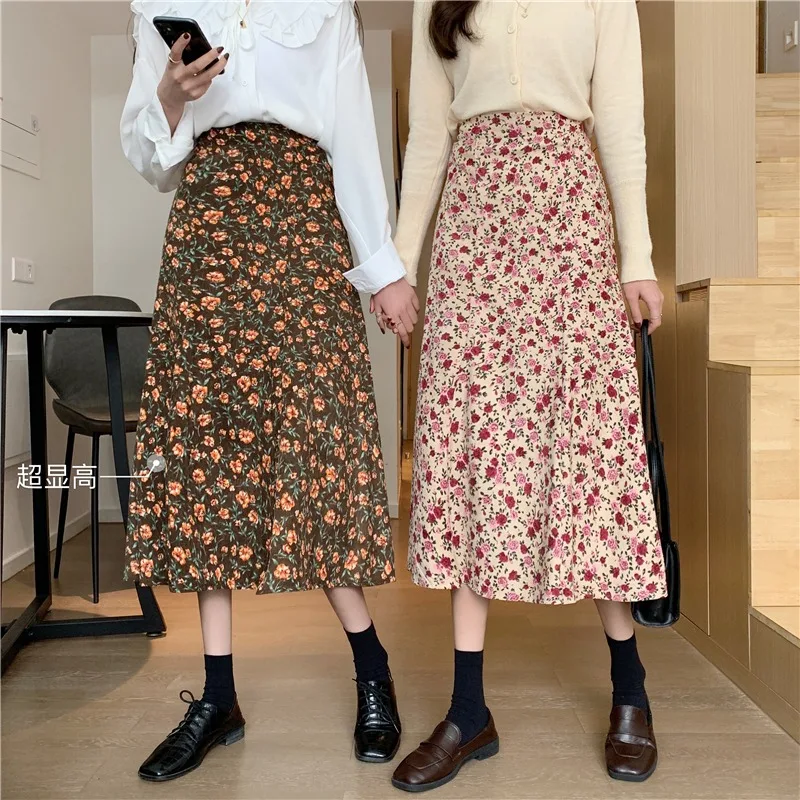long skirts for women 2021 new Korean version of the high-waisted thin floral mid-length A-line skirt for female girlfriends 
long skirts for women 2021 new Korean version of the high-waisted thin floral mid-length A-line skirt for female girlfriends