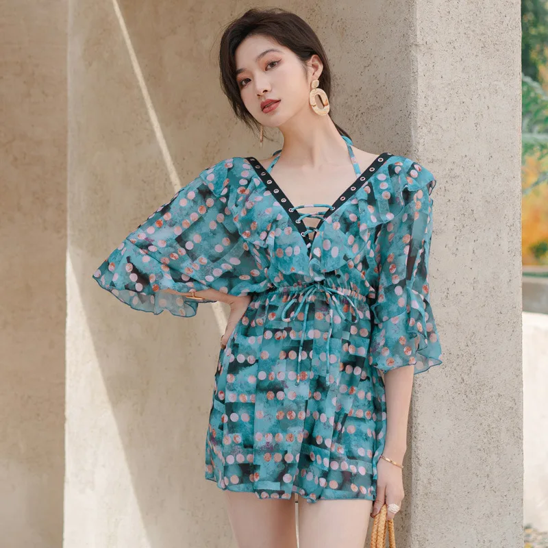 2021 Summer New Sexy Sweet 3 Piece Bikini Set Short Sleeve Blouse V Neck Swimsuit Women Hot Spring Beach Wear Holiday Swimwear
2021 Summer New Sexy Sweet 3 Piece Bikini Set Short Sleeve Blouse V Neck Swimsuit Women Hot Spring Beach Wear Holiday Swimwear