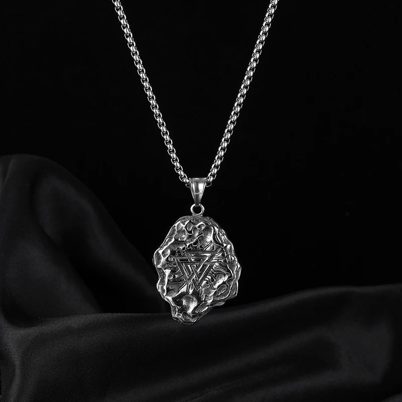Fine Hand-made Retro Wild Cultural Totem 316L Stainless Steel Men's and Women's Jewelry Accessories Necklace
Fine Hand-made Retro Wild Cultural Totem 316L Stainless Steel Men's and Women's Jewelry Accessories Necklace