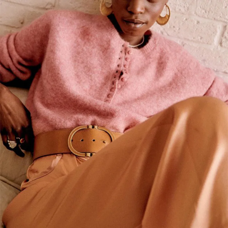 Front Buttons Women Knit Sweater Solid Color Long Sleeve Simple Early Spring New 2022 Ladies Jumper
Front Buttons Women Knit Sweater Solid Color Long Sleeve Simple Early Spring New 2022 Ladies Jumper