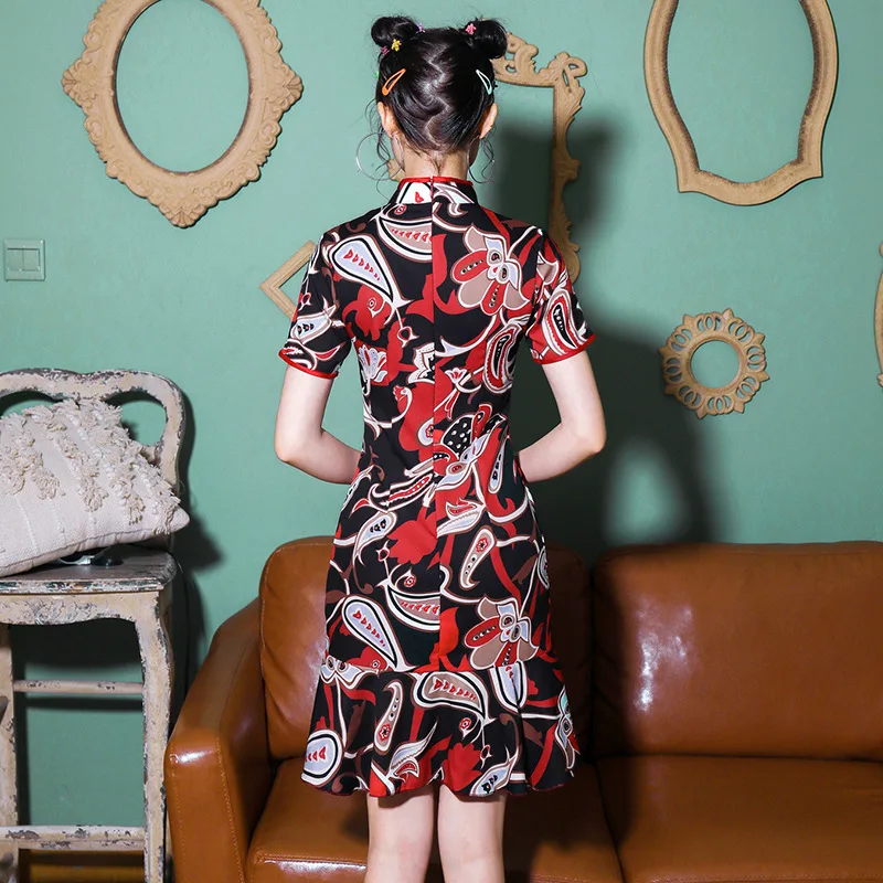 Chinese Style Qipao Short Style Improved Cheongsam for Adult Ladies Daily Costume Fishtail Slim Cheongsam Dress Clothing S-XL
Chinese Style Qipao Short Style Improved Cheongsam for Adult Ladies Daily Costume Fishtail Slim Cheongsam Dress Clothing S-XL