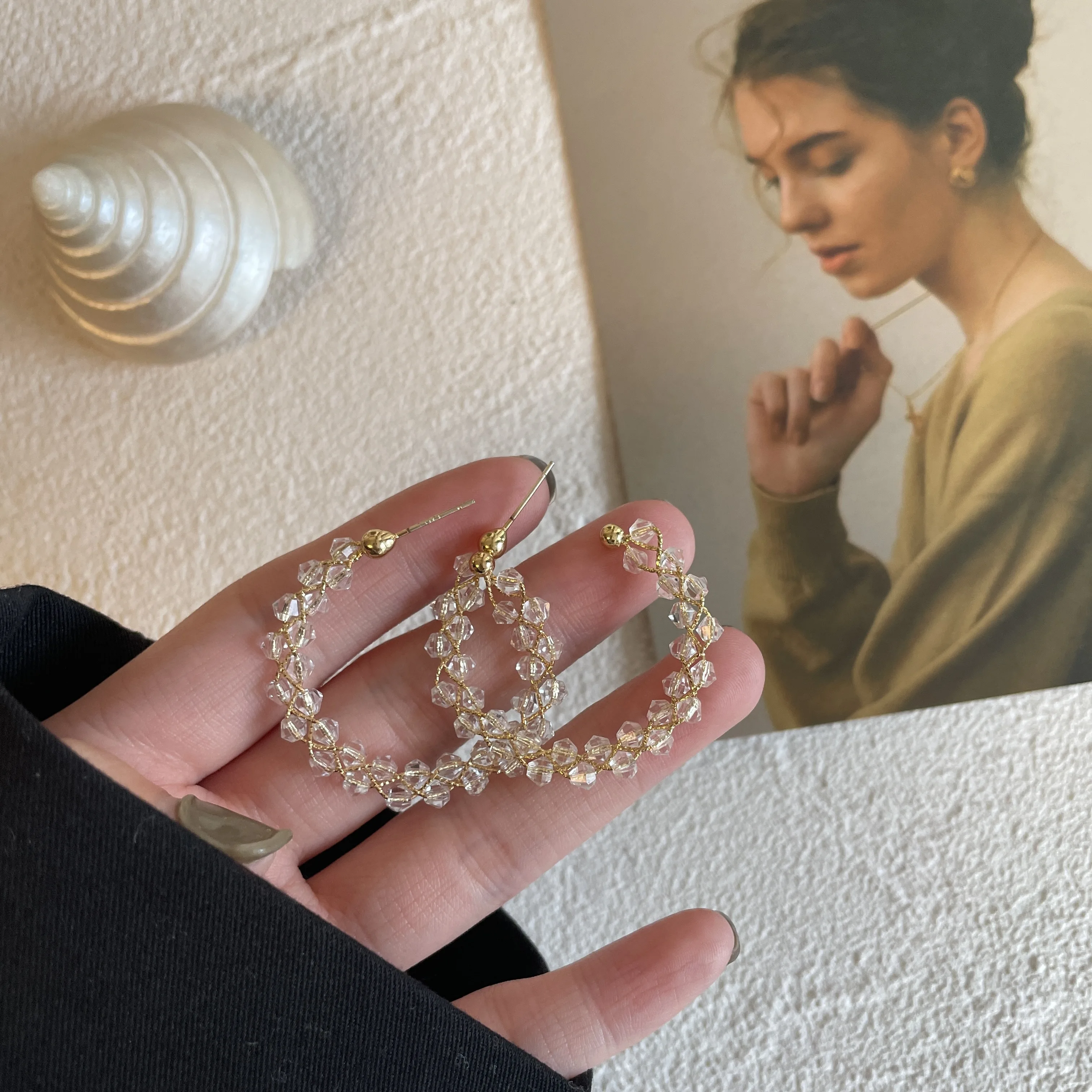 South Korea Simple Cool Crystal Ring Temperament Personality Versatile Web Celebrity Small Ear Rings
South Korea Simple Cool Crystal Ring Temperament Personality Versatile Web Celebrity Small Ear Rings