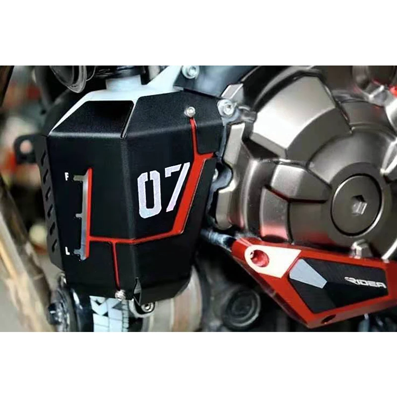 MT 07 FZ 07 Coolant Recovery Tank Shielding Cover For Yamaha MT07 FZ07 2014-2019
MT 07 FZ 07 Coolant Recovery Tank Shielding Cover For Yamaha MT07 FZ07 2014-2019