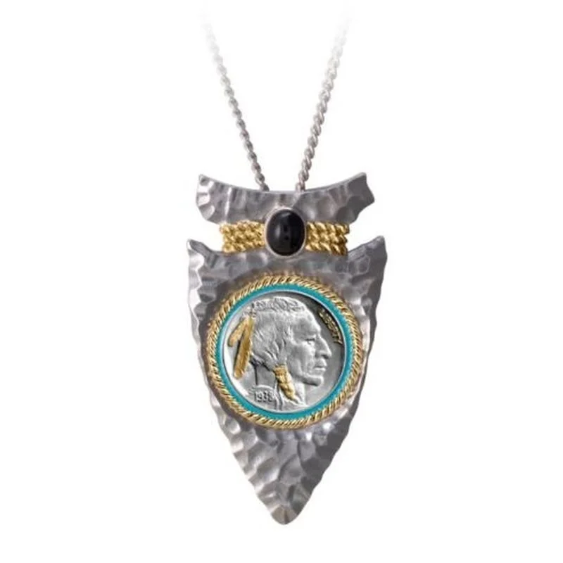 New trend line niche design Indian chief head portrait pendant geometric black zircon necklace men's fashion trend jewelry gifts
New trend line niche design Indian chief head portrait pendant geometric black zircon necklace men's fashion trend jewelry gifts