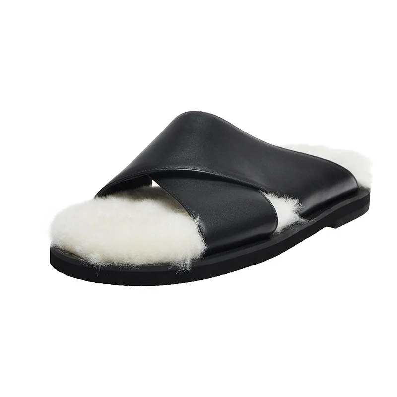 Autumn Winter New Fashion Warm Hairy Slippers Women Outside Wear New Leather Cross Strap Flat Bottom Wild Korean Style Sandals
Autumn Winter New Fashion Warm Hairy Slippers Women Outside Wear New Leather Cross Strap Flat Bottom Wild Korean Style Sandals