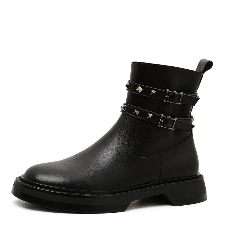 Fashion Women Flat bottom Autumn Winter Ankle Boots New British Style Wild Rivet Belt Buckle Decoration Plus Velvet Short Boots
Fashion Women Flat bottom Autumn Winter Ankle Boots New British Style Wild Rivet Belt Buckle Decoration Plus Velvet Short Boots