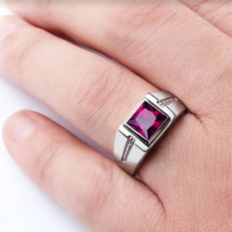 Fashion Retro Punk Men's Women's Birthday Gift Light Luxury Jewelry Ring Wild Geometric Red Zircon Jewelry Ring Wholesale
Fashion Retro Punk Men's Women's Birthday Gift Light Luxury Jewelry Ring Wild Geometric Red Zircon Jewelry Ring Wholesale