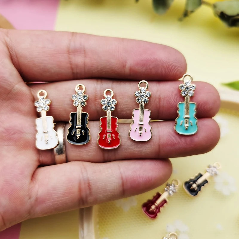 20pcs Rhinestone Mini Guitar Shaped Enamel Charms Metal Pendants Fit DIY Earring Bracelet Floating Hair Jewelry Accessories Gift
20pcs Rhinestone Mini Guitar Shaped Enamel Charms Metal Pendants Fit DIY Earring Bracelet Floating Hair Jewelry Accessories Gift
