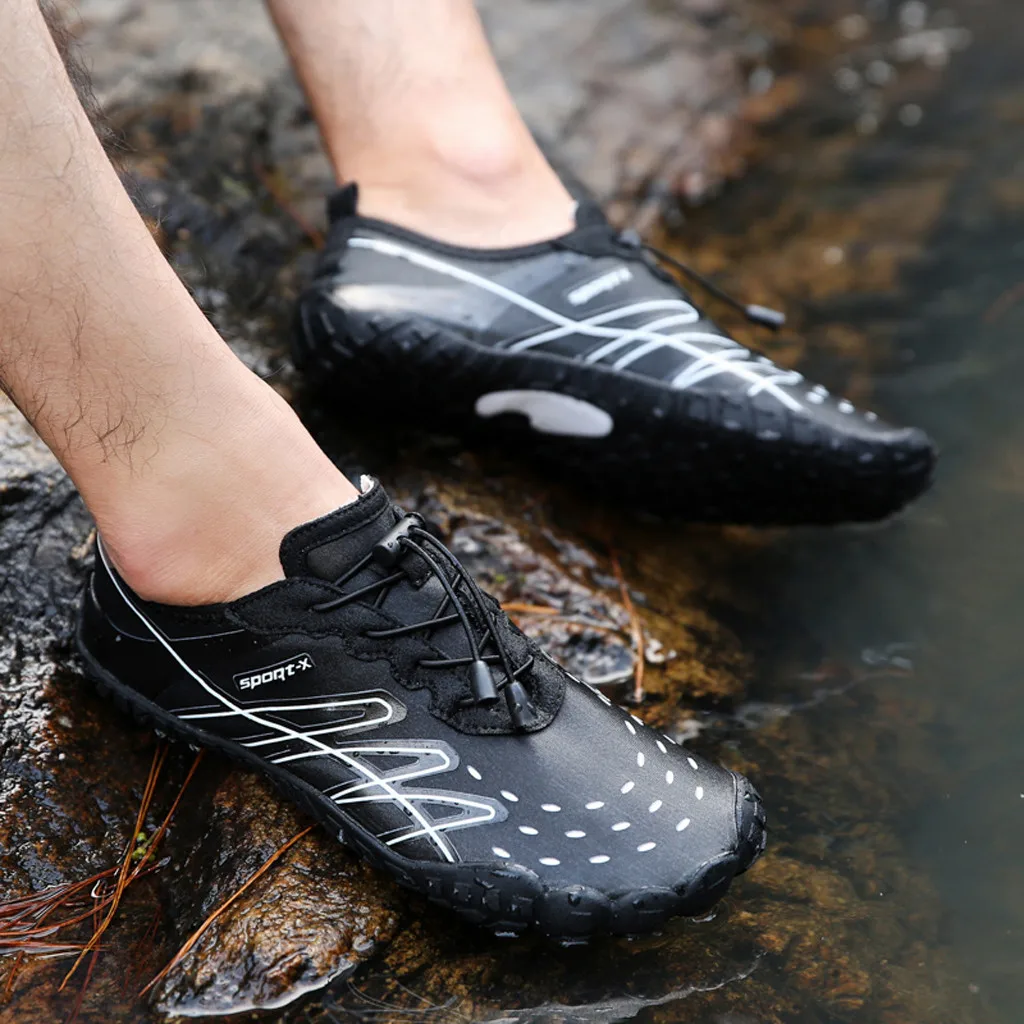 New Couples Summer Water Shoes Men Beach Sneakers Upstream Aqua Shoes Women Quick Dry Sea Slippers Diving Swimming Socks 
New Couples Summer Water Shoes Men Beach Sneakers Upstream Aqua Shoes Women Quick Dry Sea Slippers Diving Swimming Socks