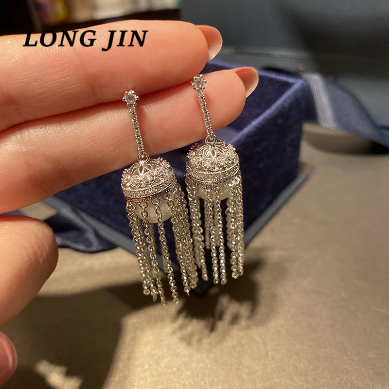 Silvery Micro Inlaid Zircon Pearl Vintage Classic Tassel Women Earrings Luxury Personality Earring Best birthday gift pendiente
Silvery Micro Inlaid Zircon Pearl Vintage Classic Tassel Women Earrings Luxury Personality Earring Best birthday gift pendiente