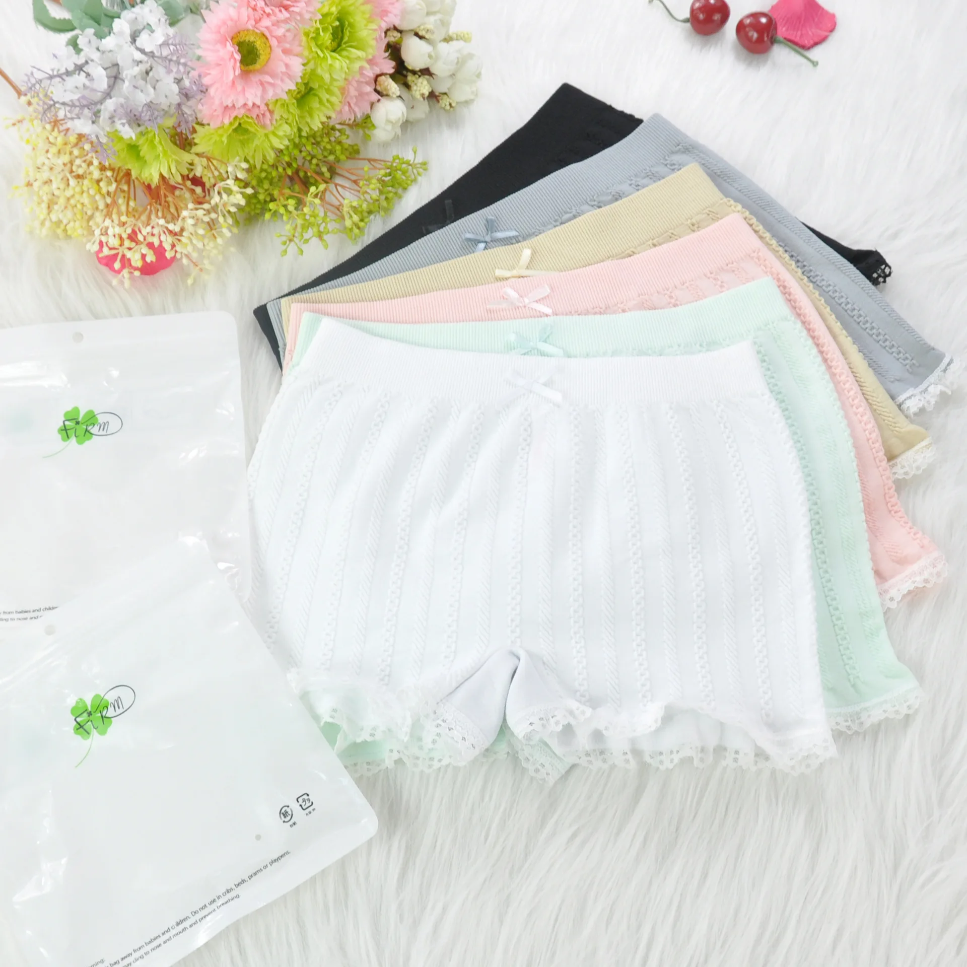 2021 Summer New Product Small Fresh Twist Generation Lace Safety Pants Candy Color Seamless High-elastic Boxer Briefs
2021 Summer New Product Small Fresh Twist Generation Lace Safety Pants Candy Color Seamless High-elastic Boxer Briefs