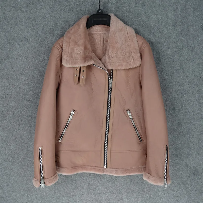 Genuine Free shipping.Guarantee leather jacket fur.Winter warm women 100% shearling coat.Street sheepskin with wool jackets
Genuine Free shipping.Guarantee leather jacket fur.Winter warm women 100% shearling coat.Street sheepskin with wool jackets