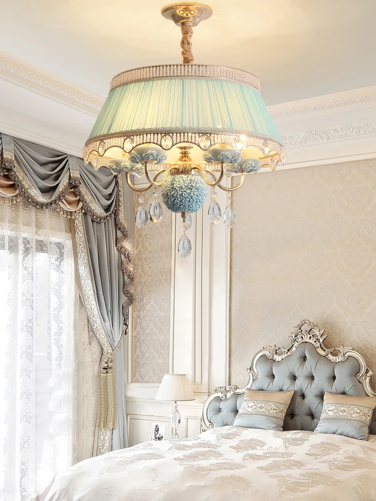 TT European Crystal Chandelier Minimalist Creative Cozy and Romantic Master Bedroom Lamp Simple European Light Luxury Modern
TT European Crystal Chandelier Minimalist Creative Cozy and Romantic Master Bedroom Lamp Simple European Light Luxury Modern