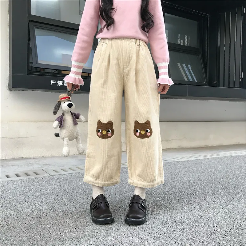 Japanese Harajuku Kawaii Soft Sister Corduroy Wide-leg Pants Harajuku Korean Straight Students Pants Cute Embroidered Patch Pant
Japanese Harajuku Kawaii Soft Sister Corduroy Wide-leg Pants Harajuku Korean Straight Students Pants Cute Embroidered Patch Pant