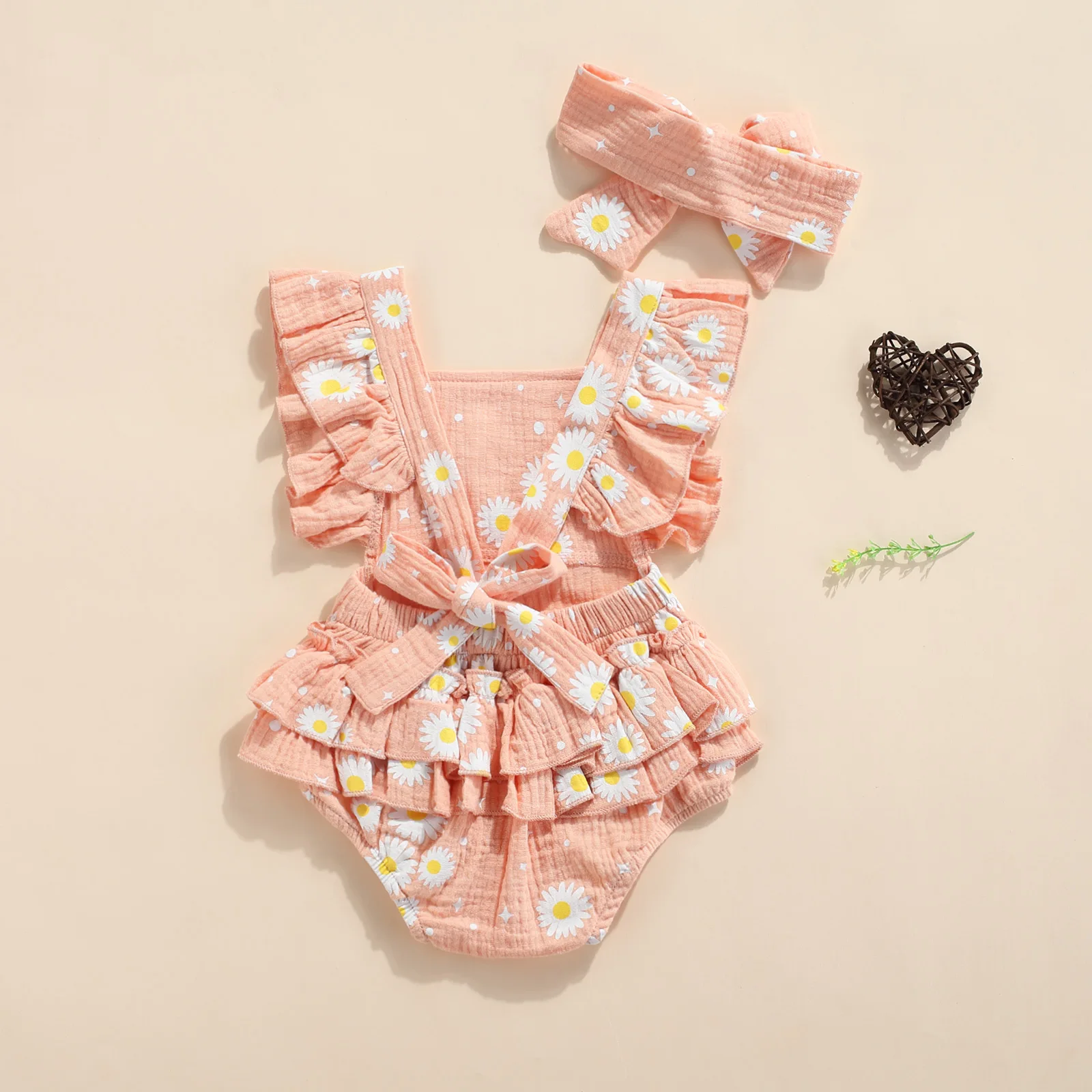 4 Colors Baby Girls Summer Outfit Daisy Printing Square Neck Ruffled Sleeves Bodysuits+Hairband Cotton Linen Set for 0-24M
4 Colors Baby Girls Summer Outfit Daisy Printing Square Neck Ruffled Sleeves Bodysuits+Hairband Cotton Linen Set for 0-24M