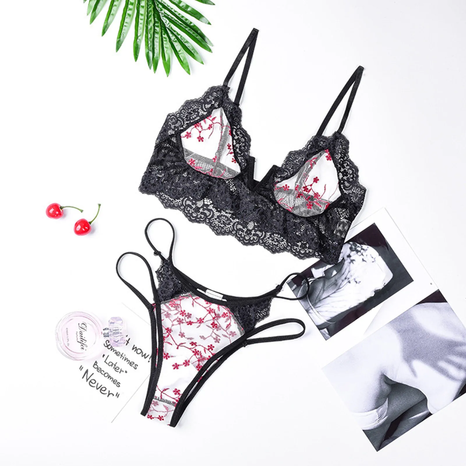 Новинка 2021, женское кружевное Прозрачное нижнее белье с вышивкой, сетчатый строченный бюстгальтер-бандаж, модная женская одежда из двух пре...
Новинка 2021, женское кружевное Прозрачное нижнее белье с вышивкой, сетчатый строченный бюстгальтер-бандаж, модная женская одежда из двух пре...