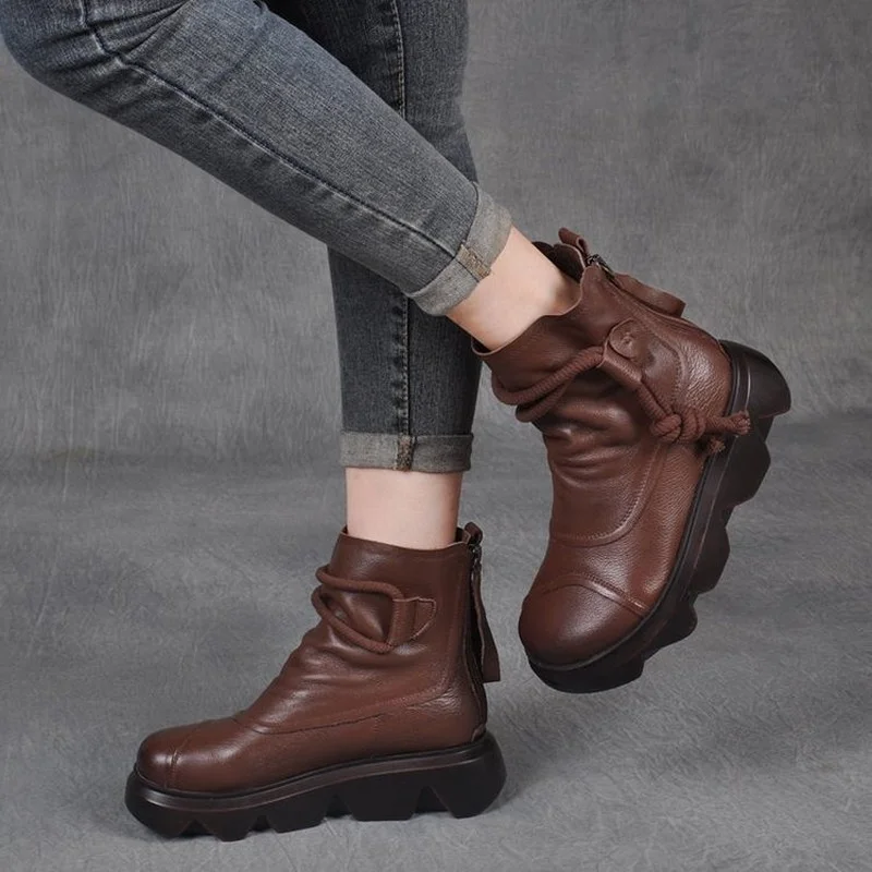 2021new women's winter boots genuine PU leather ankle boots plush shoes thickened short boots cool motorcycle boots thick bottom
2021new women's winter boots genuine PU leather ankle boots plush shoes thickened short boots cool motorcycle boots thick bottom