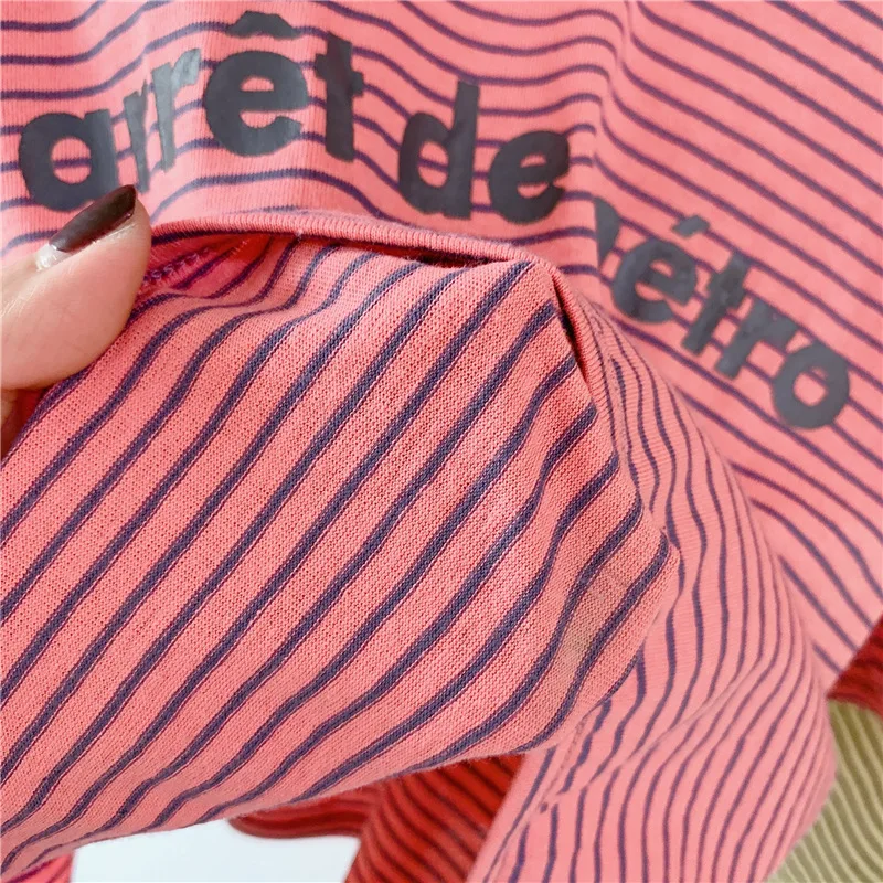 T-shirt Girl short-sleeved children's Clothing 2021 Summer New Product Striped Letter Printing Loose Top Kids 20362
T-shirt Girl short-sleeved children's Clothing 2021 Summer New Product Striped Letter Printing Loose Top Kids 20362