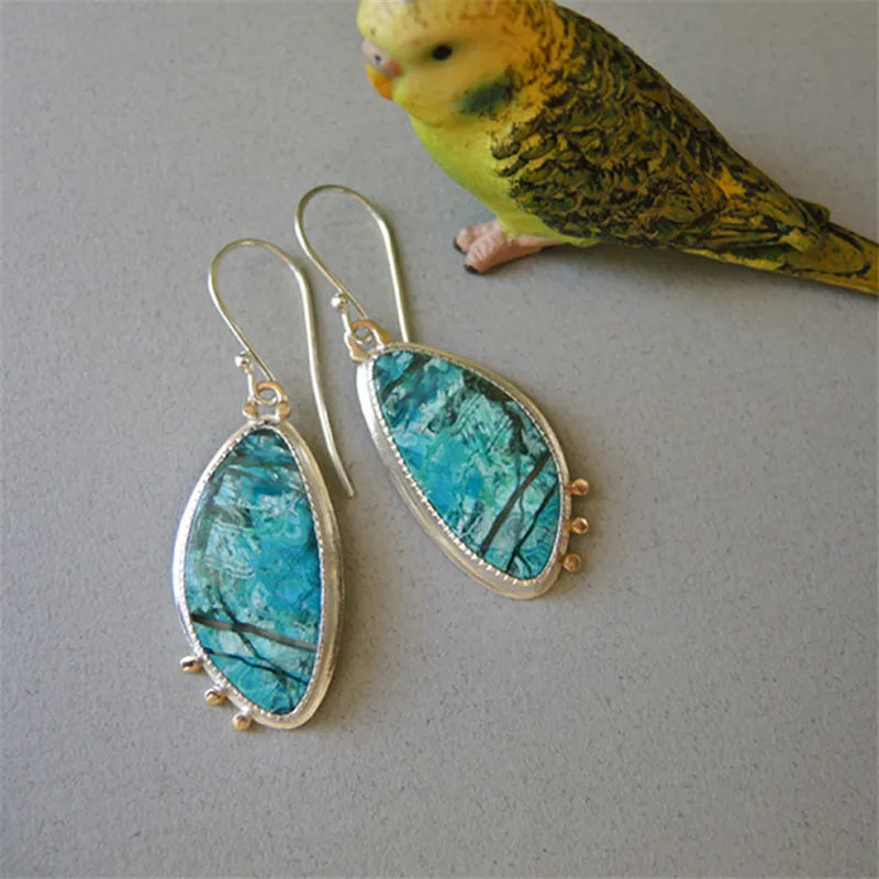 New Ocean Sea Blue Stone Dangle Earrings for Women Lady Summer Beach Jewelry Water Drop Dual Color Metal Sweet Hanging Earring 
New Ocean Sea Blue Stone Dangle Earrings for Women Lady Summer Beach Jewelry Water Drop Dual Color Metal Sweet Hanging Earring