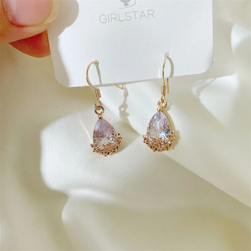Trendy Simple Shiny Crystal Charms Earrings For Women Girls Sweet Water Drop Hanggies Earrings Fine Jewelry Party Birthday Gifts
Trendy Simple Shiny Crystal Charms Earrings For Women Girls Sweet Water Drop Hanggies Earrings Fine Jewelry Party Birthday Gifts