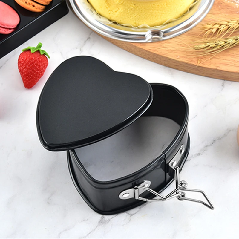 4 Inches Baking Tray Pan Love Heart Non-Stick Carbon Steel Bread Cooling Rack Kitchen Desserts Bakeware Plate Cake Moulds Tools
4 Inches Baking Tray Pan Love Heart Non-Stick Carbon Steel Bread Cooling Rack Kitchen Desserts Bakeware Plate Cake Moulds Tools