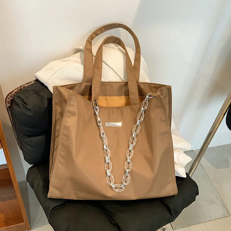 Large Capacity Oxford Cloth Shoulder Bags for Women 2021 Winter Trend Luxury Designer Travel Tote Bag Female Shopper Handbags
Large Capacity Oxford Cloth Shoulder Bags for Women 2021 Winter Trend Luxury Designer Travel Tote Bag Female Shopper Handbags