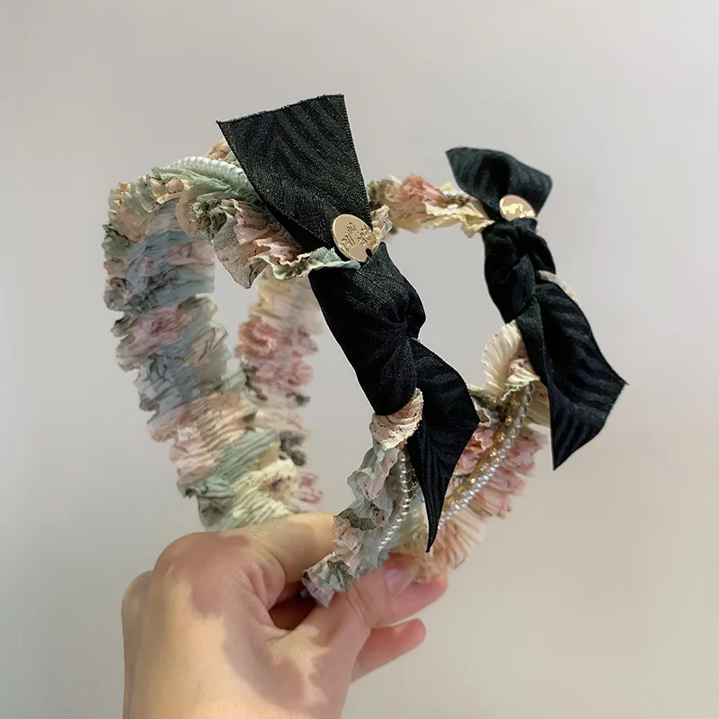 Korean jewelry sweet and cute age reduction headband pleated floral pearl rhinestone bow summer hairpin headband
Korean jewelry sweet and cute age reduction headband pleated floral pearl rhinestone bow summer hairpin headband