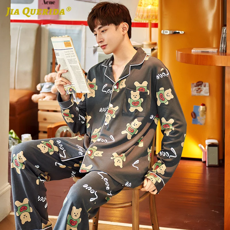 Set Fashion Style Casual Style Turn Down Collar Cartoon Printing Sleepwear Man New Long Sleeve Long Pants Printing Pajamas 
Set Fashion Style Casual Style Turn Down Collar Cartoon Printing Sleepwear Man New Long Sleeve Long Pants Printing Pajamas