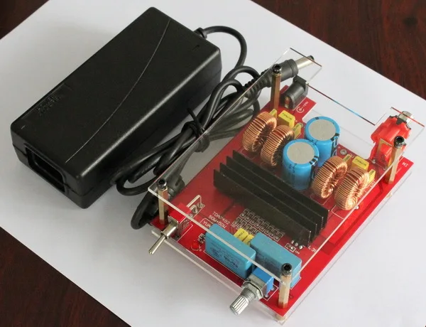 DC20V-24V 5A TDA7492 2*50 Вт Плата усилителя, 2,0 канальная плата цифрового усилителя звука (с питанием)
DC20V-24V 5A TDA7492 2*50 Вт Плата усилителя, 2,0 канальная плата цифрового усилителя звука (с питанием)