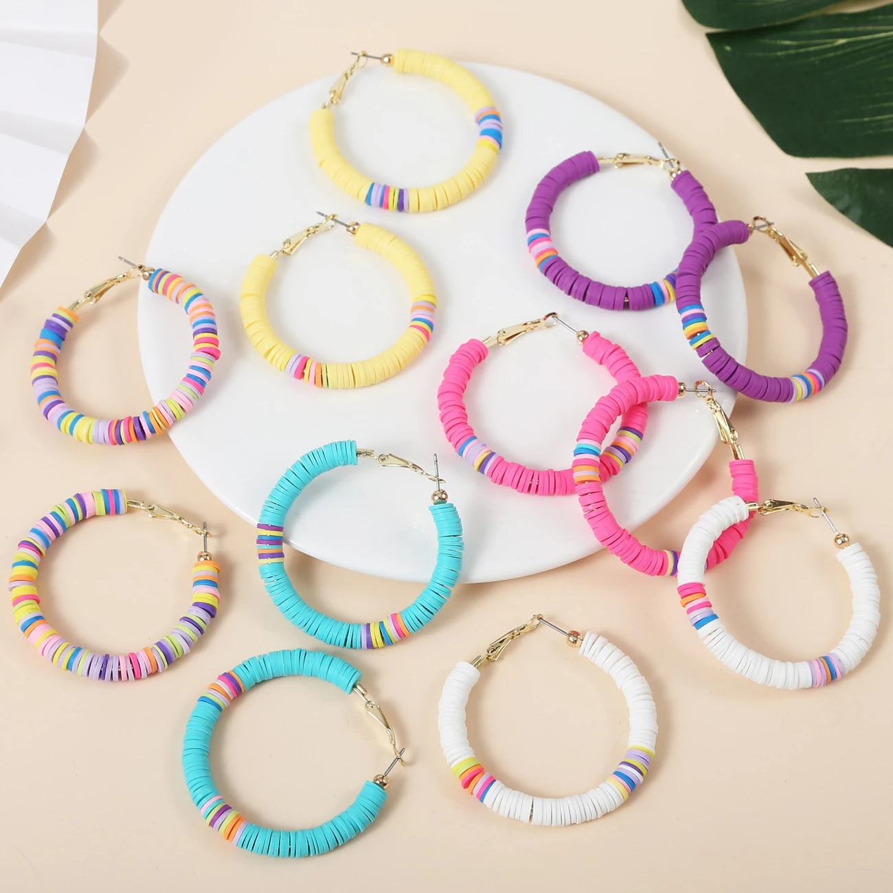 Bohemia Circle Hoop Earrings for Women Multi color Round Clay Trendy Charm Earring Girls Fashion Jewerly AM3111
Bohemia Circle Hoop Earrings for Women Multi color Round Clay Trendy Charm Earring Girls Fashion Jewerly AM3111