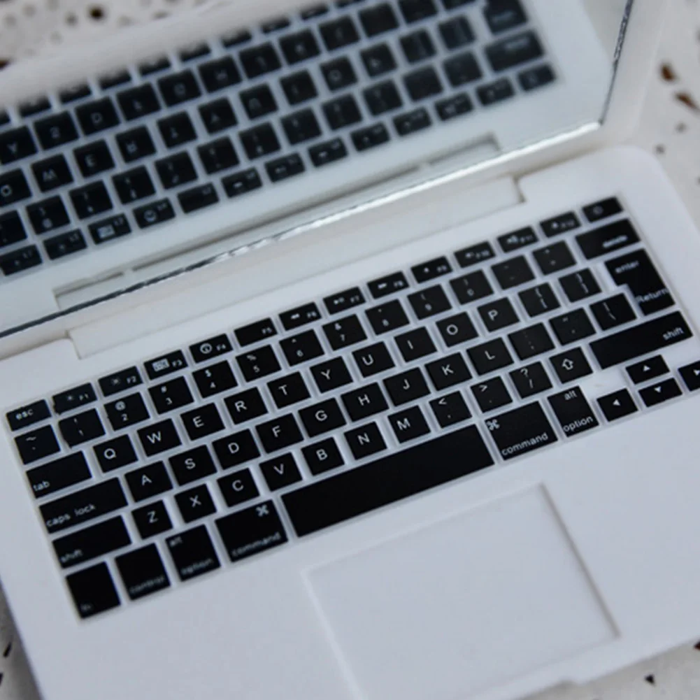 1PC Laptop Shaped Makeup Mirror Mini Pocket Mirror Portable Compact Makeup Mirror Cosmetic Beauty Tool For Travel Use(White)
1PC Laptop Shaped Makeup Mirror Mini Pocket Mirror Portable Compact Makeup Mirror Cosmetic Beauty Tool For Travel Use(White)