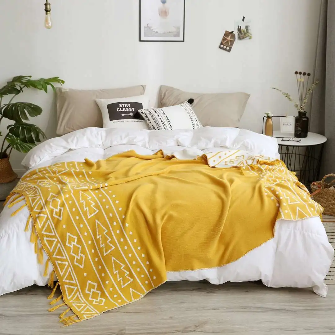 Вязаное одеяло из 100% хлопка, одеяло с нитками в скандинавском стиле для кровати, плед желтого и белого цвета для дивана с кисточкой, одеяло 130...
Вязаное одеяло из 100% хлопка, одеяло с нитками в скандинавском стиле для кровати, плед желтого и белого цвета для дивана с кисточкой, одеяло 130...